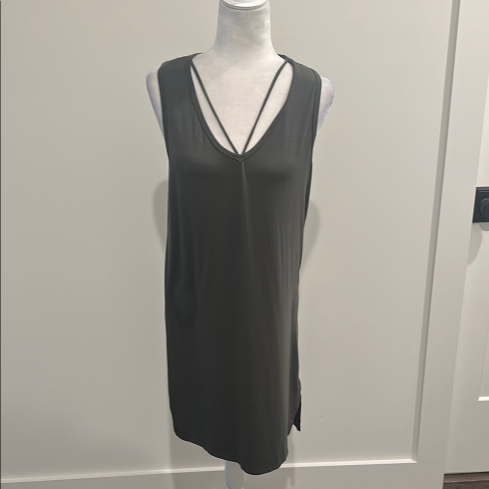 NWT Evereve Press Olive Green Knit Dress Sz M